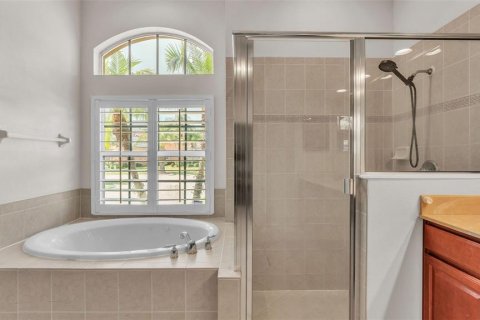House in Tampa, Florida 4 bedrooms, 242.75 sq.m. № 1874021 - photo 28