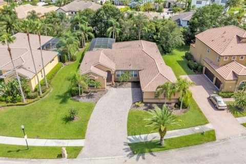 House in Tampa, Florida 4 bedrooms, 242.75 sq.m. № 1874021 - photo 6
