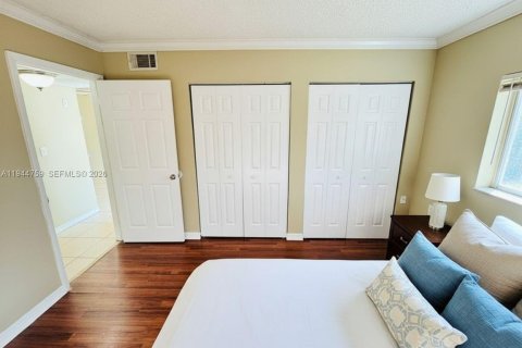 Condo in West Palm Beach, Florida, 1 bedroom  № 2001377 - photo 13