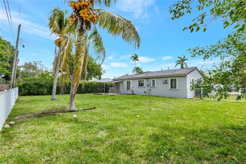 Casa en venta en Miami, Florida, 3 dormitorios, 97.27 m2 № 1731803 - foto 8