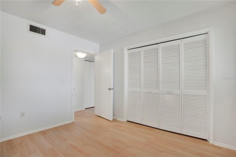 Condo in Bradenton, Florida, 2 bedrooms  № 1679723 - photo 29