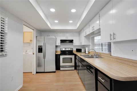 Condo in Bradenton, Florida, 2 bedrooms  № 1679723 - photo 16