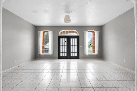 Casa en venta en Orlando, Florida, 4 dormitorios, 257.34 m2 № 1901923 - foto 3