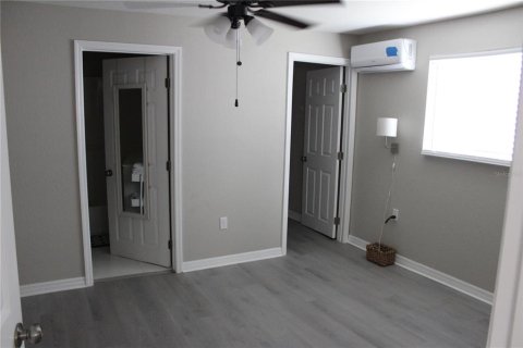 Villa ou maison à vendre à Saint Petersburg, Floride: 4 chambres, 118.08 m2 № 2117783 - photo 11