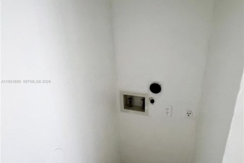 Снять в аренду квартиру в Майами-Бич, Флорида 2 спальни, 83.61м2, № 2080135 - фото 18