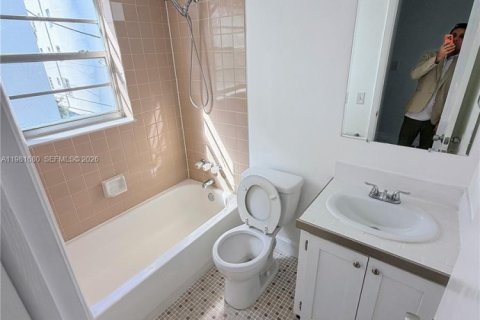 Снять в аренду квартиру в Майами-Бич, Флорида 2 спальни, 83.61м2, № 2080135 - фото 8