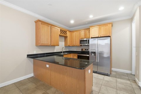 Townhouse in Tampa, Florida 3 bedrooms, 173.54 sq.m. № 2209995 - photo 18