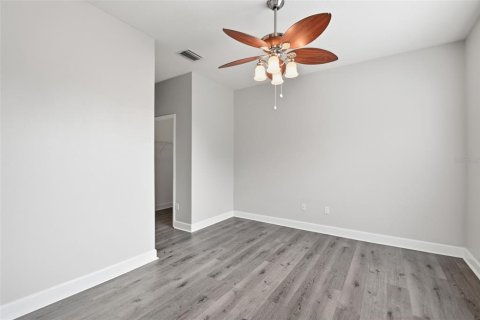 Townhouse in Tampa, Florida 3 bedrooms, 173.54 sq.m. № 2209995 - photo 29