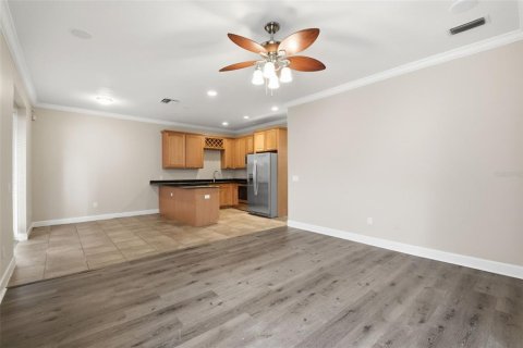 Townhouse in Tampa, Florida 3 bedrooms, 173.54 sq.m. № 2209995 - photo 14