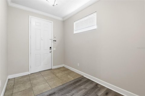 Townhouse in Tampa, Florida 3 bedrooms, 173.54 sq.m. № 2209995 - photo 8