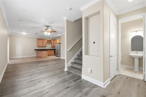 Townhouse in Tampa, Florida 3 bedrooms, 173.54 sq.m. № 2209995 - photo 12