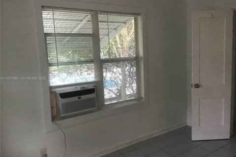 Casa en alquiler en West Palm Beach, Florida, 1 dormitorio, 44.78 m2 № 2002667 - foto 21