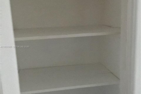 Casa en alquiler en West Palm Beach, Florida, 1 dormitorio, 44.78 m2 № 2002667 - foto 19