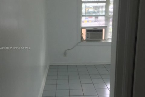 Casa en alquiler en West Palm Beach, Florida, 1 dormitorio, 44.78 m2 № 2002667 - foto 18