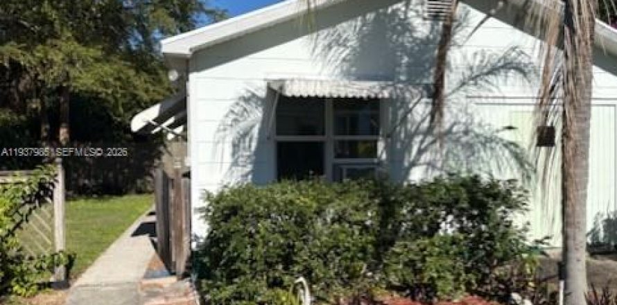 Casa en West Palm Beach, Florida 1 dormitorio, 44.78 m2 № 2002667