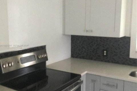 Casa en alquiler en West Palm Beach, Florida, 1 dormitorio, 44.78 m2 № 2002667 - foto 16