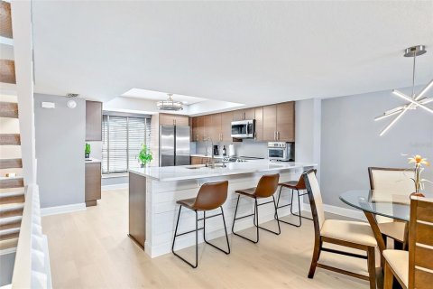 Adosado en venta en Tierra Verde, Florida, 2 dormitorios, 153.29 m2 № 1548879 - foto 6