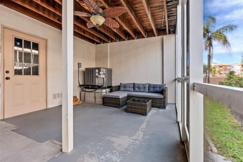 Adosado en venta en Tierra Verde, Florida, 2 dormitorios, 153.29 m2 № 1548879 - foto 28