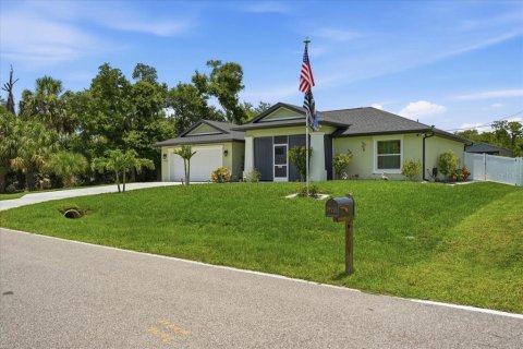 Villa ou maison à vendre à Port Charlotte, Floride: 3 chambres, 157.19 m2 № 2232092 - photo 5
