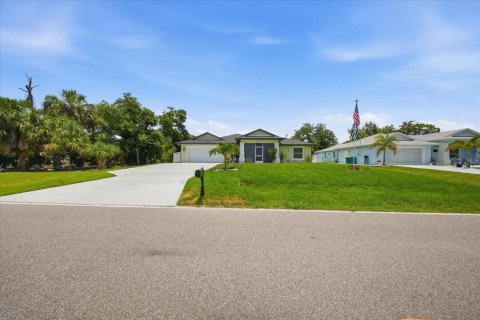 Villa ou maison à vendre à Port Charlotte, Floride: 3 chambres, 157.19 m2 № 2232092 - photo 7