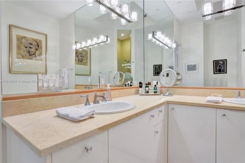 Condo in Aventura, Florida, 2 bedrooms  № 1774187 - photo 7