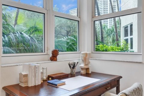 Condo in Aventura, Florida, 2 bedrooms  № 1774187 - photo 27