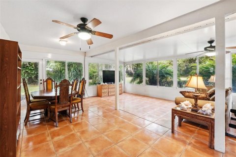 House in Apopka, Florida 4 bedrooms, 228.73 sq.m. № 1649679 - photo 25