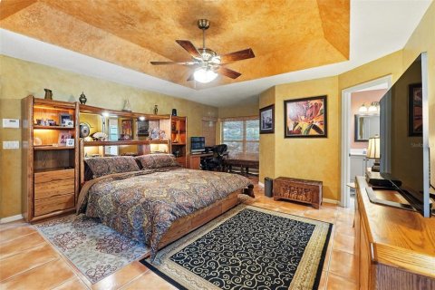 House in Apopka, Florida 4 bedrooms, 228.73 sq.m. № 1649679 - photo 15