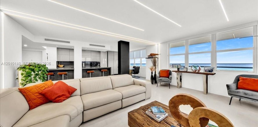 Appartement à Hillsboro Beach, Floride 2 chambres, 127.28 m2 № 2435909