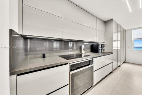 Appartement à louer à Hillsboro Beach, Floride: 2 chambres, 127.28 m2 № 2435909 - photo 5