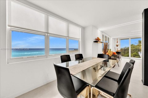 Appartement à louer à Hillsboro Beach, Floride: 2 chambres, 127.28 m2 № 2435909 - photo 9
