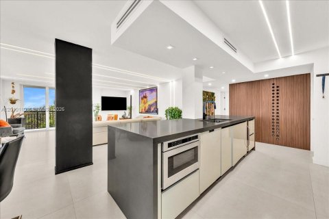 Appartement à louer à Hillsboro Beach, Floride: 2 chambres, 127.28 m2 № 2435909 - photo 11