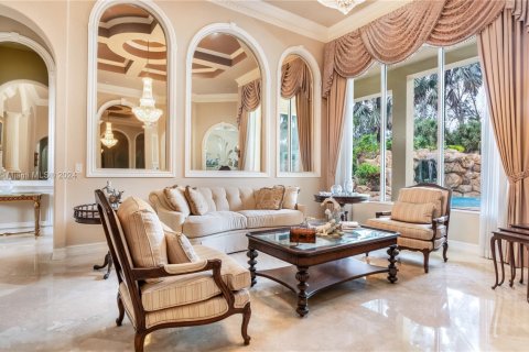 Casa en venta en Davie, Florida, 5 dormitorios, 377.74 m2 № 2034794 - foto 8