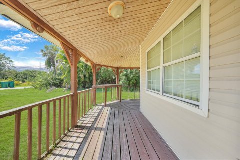 House in Punta Gorda, Florida 2 bedrooms, 65.68 sq.m. № 1847316 - photo 18
