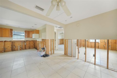 House in Punta Gorda, Florida 2 bedrooms, 65.68 sq.m. № 1847316 - photo 9