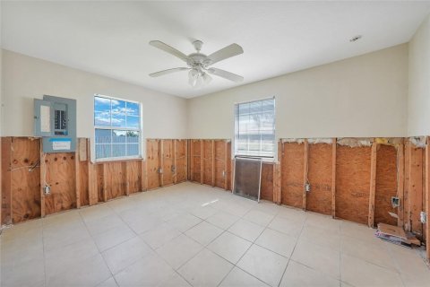 House in Punta Gorda, Florida 2 bedrooms, 65.68 sq.m. № 1847316 - photo 13