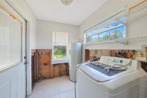 House in Punta Gorda, Florida 2 bedrooms, 65.68 sq.m. № 1847316 - photo 8