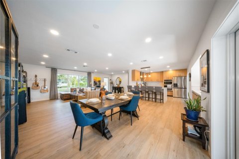 Casa en venta en Miami, Florida, 4 dormitorios, 190.82 m2 № 2025798 - foto 9