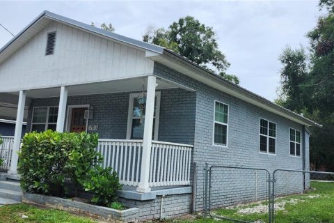House in Tampa, Florida 3 bedrooms, 94.57 sq.m. № 2209227 - photo 13