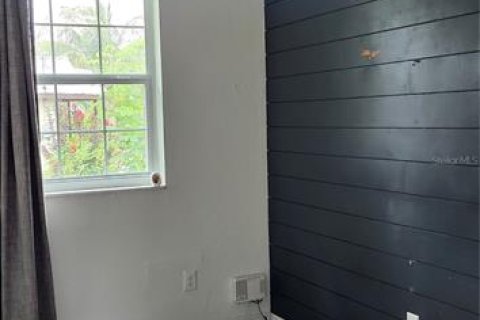 House in Tampa, Florida 3 bedrooms, 94.57 sq.m. № 2209227 - photo 17