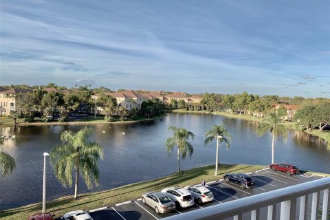 Condominio en alquiler en Plantation, Florida, 2 dormitorios, 94.3 m2 № 1937085 - foto 5