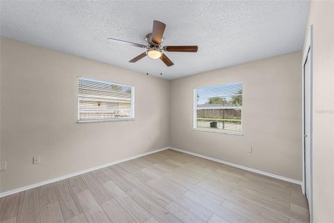 Casa en venta en Casselberry, Florida, 4 dormitorios, 144.83 m2 № 1898985 - foto 12