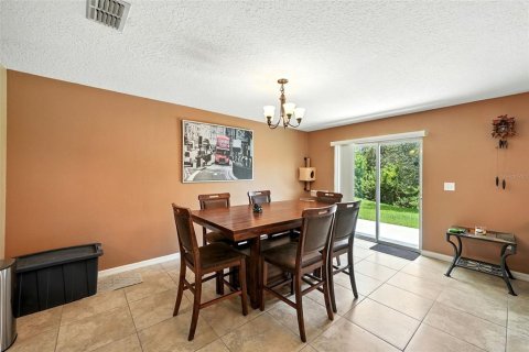 Villa ou maison à vendre à Kissimmee, Floride: 4 chambres, 169.55 m2 № 1894823 - photo 16