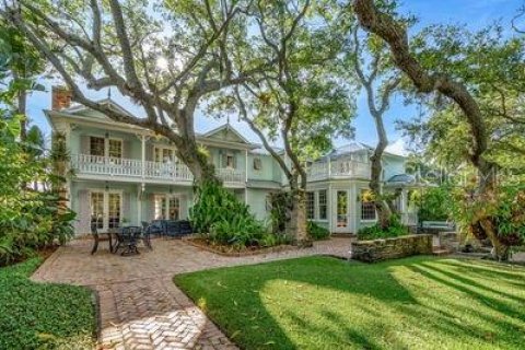 House in Melbourne Beach, Florida 8 bedrooms, 693.24 sq.m. № 1848238 - photo 6