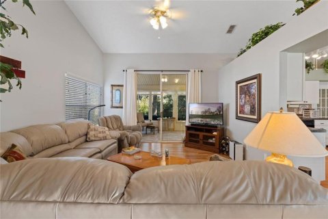 Villa ou maison à vendre à Leesburg, Floride: 2 chambres, 177.26 m2 № 2284439 - photo 10