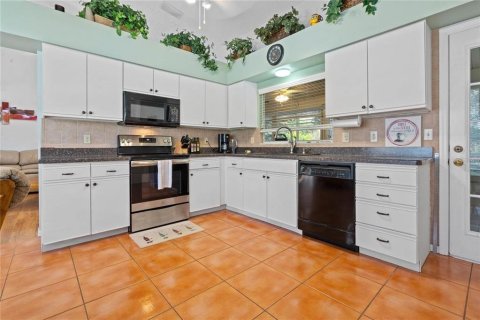 Villa ou maison à vendre à Leesburg, Floride: 2 chambres, 177.26 m2 № 2284439 - photo 14