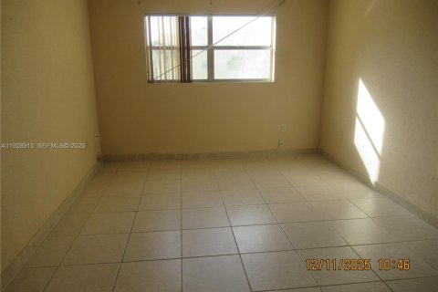 Copropriété à louer à Sunrise, Floride: 1 chambre, 59.46 m2 № 1987429 - photo 5