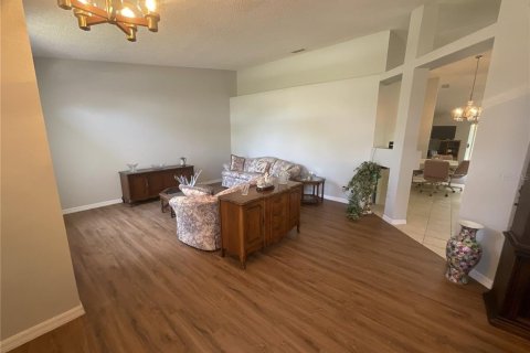 Casa en venta en Palm Bay, Florida, 3 dormitorios, 175.03 m2 № 2317501 - foto 23