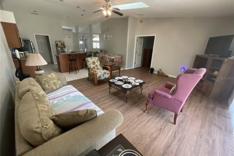 Casa en venta en Palm Bay, Florida, 3 dormitorios, 175.03 m2 № 2317501 - foto 12