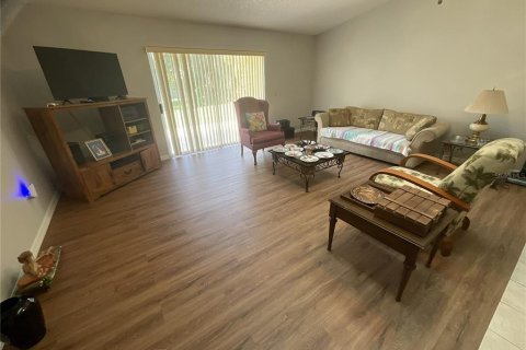 Casa en venta en Palm Bay, Florida, 3 dormitorios, 175.03 m2 № 2317501 - foto 14